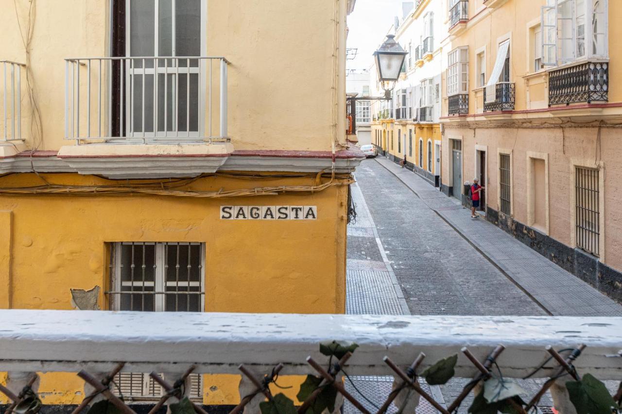 The Entresuelo de Cádiz Apartment Esterno foto